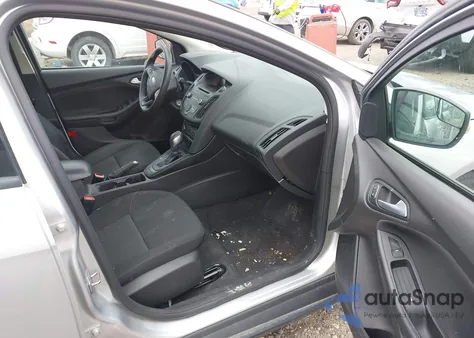 2017 Ford Focus Se z USA, uszkodzony, nr VIN 1FADP3F25HL328358